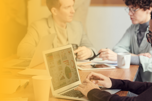 [Imagen del equipo ORION trabajando o planificación]